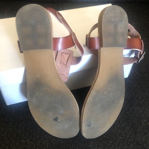 ❤️SOLD❤️ Madden Girl sandals slide - Picture 4 of 6